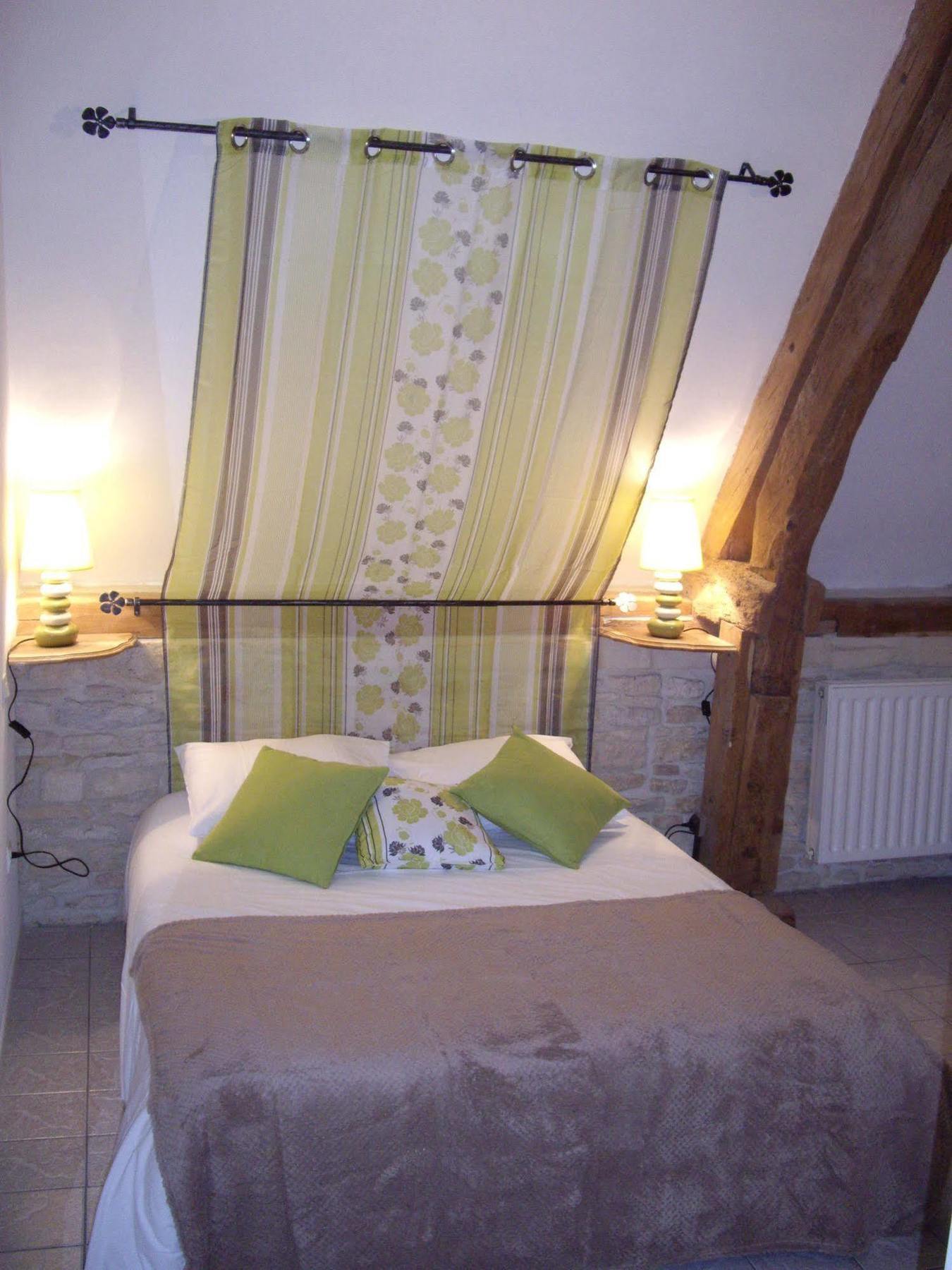 Auberge De La Luzerne Bernieres-sur-Mer Bagian luar foto